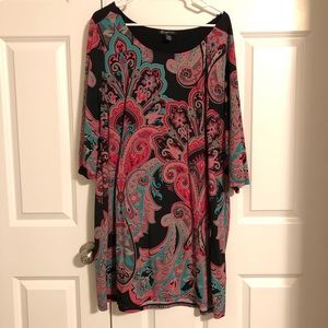 Plus size dress. Very comfortable and cute!